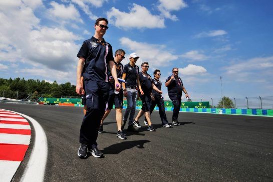 Esteban Ocon (FRA) Sahara Force India F1 Team walks the circuit with the team.
26.07.2018. Formula 1 World Championship, Rd 12, Hungarian Grand Prix, Budapest, Hungary, Preparation Day.
- www.xpbimages.com, EMail: requests@xpbimages.com - copy of publication required for printed pictures. Every used picture is fee-liable. © Copyright: Moy / XPB Images