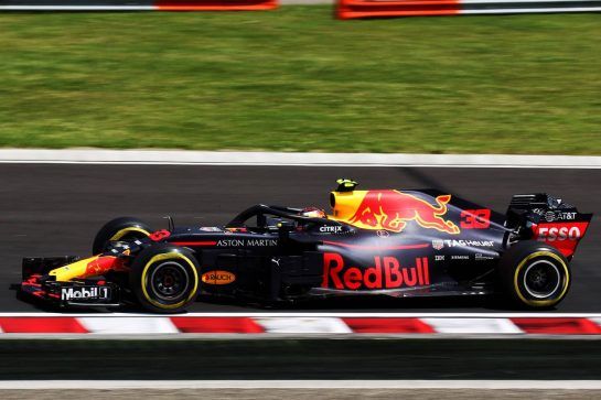 Max Verstappen (NLD) Red Bull Racing RB14.
28.07.2018. Formula 1 World Championship, Rd 12, Hungarian Grand Prix, Budapest, Hungary, Qualifying Day.
- www.xpbimages.com, EMail: requests@xpbimages.com - copy of publication required for printed pictures. Every used picture is fee-liable. © Copyright: Photo4 / XPB Images