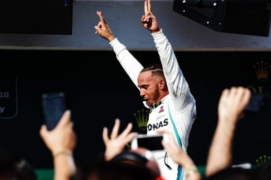 Race winner Lewis Hamilton (GBR) Mercedes AMG F1 celebrates in parc ferme.
29.07.2018. Formula 1 World Championship, Rd 12, Hungarian Grand Prix, Budapest, Hungary, Race Day.
- www.xpbimages.com, EMail: requests@xpbimages.com - copy of publication required for printed pictures. Every used picture is fee-liable. © Copyright: Bearne / XPB Images