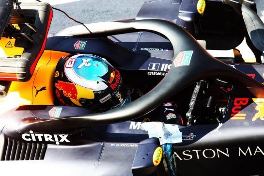 Daniel Ricciardo (AUS) Red Bull Racing RB14.
31.07.2018. Formula 1 Testing, Budapest, Hungary.
- www.xpbimages.com, EMail: requests@xpbimages.com - copy of publication required for printed pictures. Every used picture is fee-liable. © Copyright: Charniaux / XPB Images