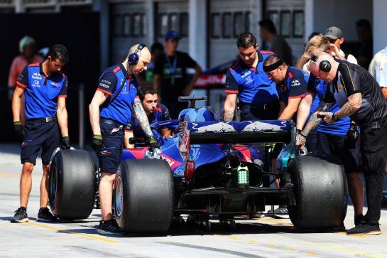 Sean Gelael (IDN) Scuderia Toro Rosso STR13 Test Driver.
31.07.2018. Formula 1 Testing, Budapest, Hungary.
- www.xpbimages.com, EMail: requests@xpbimages.com - copy of publication required for printed pictures. Every used picture is fee-liable. © Copyright: Charniaux / XPB Images
