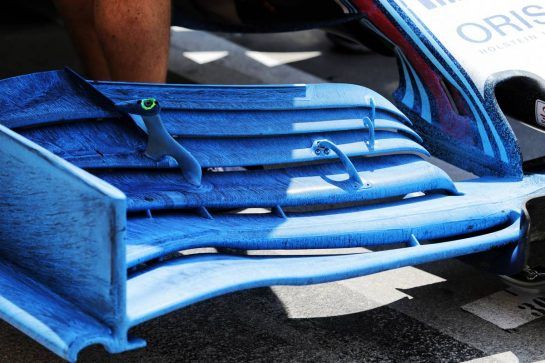 Williams FW41 front wing with flow-vis paint.
31.07.2018. Formula 1 Testing, Budapest, Hungary.
- www.xpbimages.com, EMail: requests@xpbimages.com - copy of publication required for printed pictures. Every used picture is fee-liable. © Copyright: Moy / XPB Images