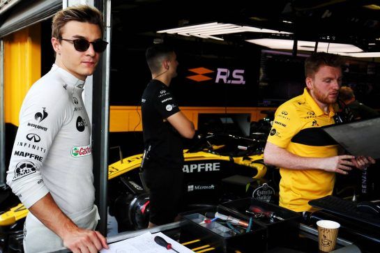 Artem Markelov (RUS) Renault Sport F1 Team Test and Development Driver.
01.08.2018. Formula 1 Testing, Budapest, Hungary.
- www.xpbimages.com, EMail: requests@xpbimages.com - copy of publication required for printed pictures. Every used picture is fee-liable. © Copyright: Charniaux / XPB Images