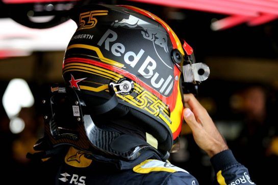 Carlos Sainz Jr (ESP) Renault F1 Team 
25.08.2018. Formula 1 World Championship, Rd 13, Belgian Grand Prix, Spa Francorchamps, Belgium, Qualifying Day.
- www.xpbimages.com, EMail: requests@xpbimages.com - copy of publication required for printed pictures. Every used picture is fee-liable. © Copyright: Charniaux / XPB Images