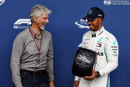 Lewis Hamilton (GBR) Mercedes AMG F1 receives the Pirelli Pole Position award from Damon Hill (GBR) Sky Sports Presenter.
25.08.2018. Formula 1 World Championship, Rd 13, Belgian Grand Prix, Spa Francorchamps, Belgium, Qualifying Day.
- www.xpbimages.com, EMail: requests@xpbimages.com - copy of publication required for printed pictures. Every used picture is fee-liable. © Copyright: Moy / XPB Images