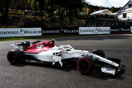 Charles Leclerc (MON) Sauber F1 Team C37 locks up under braking.
25.08.2018. Formula 1 World Championship, Rd 13, Belgian Grand Prix, Spa Francorchamps, Belgium, Qualifying Day.
- www.xpbimages.com, EMail: requests@xpbimages.com - copy of publication required for printed pictures. Every used picture is fee-liable. © Copyright: Photo4 / XPB Images