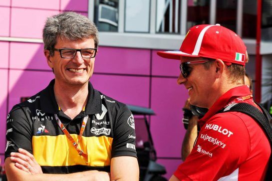 (L to R): Chris Dyer (AUS) Renault Sport F1 Team Head of Vehicle Performance with Kimi Raikkonen (FIN) Ferrari.
30.08.2018. Formula 1 World Championship, Rd 14, Italian Grand Prix, Monza, Italy, Preparation Day.
- www.xpbimages.com, EMail: requests@xpbimages.com - copy of publication required for printed pictures. Every used picture is fee-liable. © Copyright: Photo4 / XPB Images