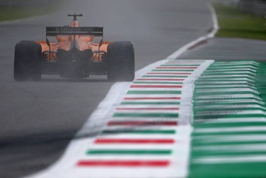 Fernando Alonso (ESP) McLaren F1
31.08.2018. Formula 1 World Championship, Rd 14, Italian Grand Prix, Monza, Italy, Practice Day.
- www.xpbimages.com, EMail: requests@xpbimages.com - copy of publication required for printed pictures. Every used picture is fee-liable. © Copyright: Charniaux / XPB Images