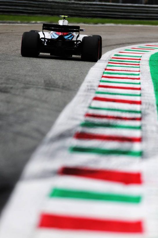 Sergey Sirotkin (RUS) Williams FW41.
31.08.2018. Formula 1 World Championship, Rd 14, Italian Grand Prix, Monza, Italy, Practice Day.
- www.xpbimages.com, EMail: requests@xpbimages.com - copy of publication required for printed pictures. Every used picture is fee-liable. © Copyright: Moy / XPB Images