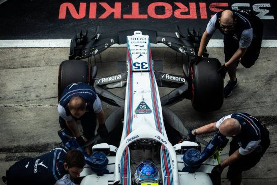 Sergey Sirotkin (RUS) Williams FW41.
01.09.2018. Formula 1 World Championship, Rd 14, Italian Grand Prix, Monza, Italy, Qualifying Day.
- www.xpbimages.com, EMail: requests@xpbimages.com - copy of publication required for printed pictures. Every used picture is fee-liable. © Copyright: Bearne / XPB Images