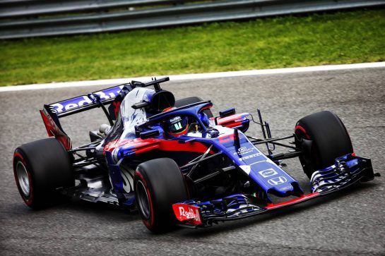Brendon Hartley (NZL) Scuderia Toro Rosso STR13.
01.09.2018. Formula 1 World Championship, Rd 14, Italian Grand Prix, Monza, Italy, Qualifying Day.
- www.xpbimages.com, EMail: requests@xpbimages.com - copy of publication required for printed pictures. Every used picture is fee-liable. © Copyright: Photo4 / XPB Images
