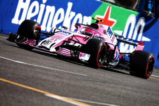 Esteban Ocon (FRA) Racing Point Force India F1 VJM11.
01.09.2018. Formula 1 World Championship, Rd 14, Italian Grand Prix, Monza, Italy, Qualifying Day.
- www.xpbimages.com, EMail: requests@xpbimages.com - copy of publication required for printed pictures. Every used picture is fee-liable. © Copyright: Photo4 / XPB Images