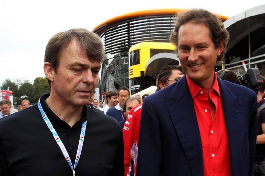 (L to R): Mike Manley (GBR) Fiat Chrysler Automobiles CEO with John Elkann (ITA) FIAT Chrysler Automobiles Chairman.
02.09.2018. Formula 1 World Championship, Rd 14, Italian Grand Prix, Monza, Italy, Race Day.
- www.xpbimages.com, EMail: requests@xpbimages.com - copy of publication required for printed pictures. Every used picture is fee-liable. © Copyright: Photo4 / XPB Images