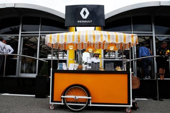 Renault Sport F1 Team ice cream stall in the paddock.
02.09.2018. Formula 1 World Championship, Rd 14, Italian Grand Prix, Monza, Italy, Race Day.
- www.xpbimages.com, EMail: requests@xpbimages.com - copy of publication required for printed pictures. Every used picture is fee-liable. © Copyright: Batchelor / XPB Images