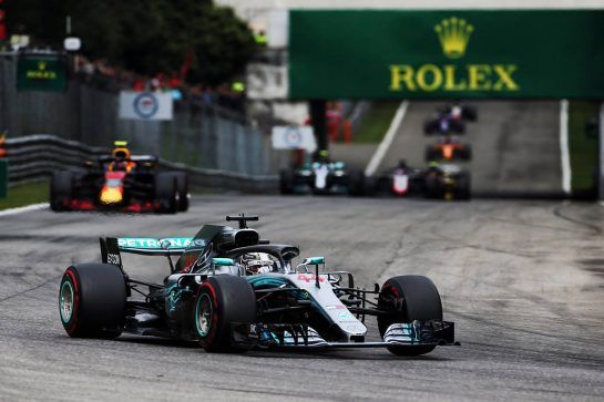 Lewis Hamilton (GBR) Mercedes AMG F1 W09.
02.09.2018. Formula 1 World Championship, Rd 14, Italian Grand Prix, Monza, Italy, Race Day.
- www.xpbimages.com, EMail: requests@xpbimages.com - copy of publication required for printed pictures. Every used picture is fee-liable. © Copyright: Charniaux / XPB Images