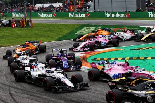 Lance Stroll (CDN) Williams FW41 and Pierre Gasly (FRA) Scuderia Toro Rosso STR13 at the start of the race.
02.09.2018. Formula 1 World Championship, Rd 14, Italian Grand Prix, Monza, Italy, Race Day.
- www.xpbimages.com, EMail: requests@xpbimages.com - copy of publication required for printed pictures. Every used picture is fee-liable. © Copyright: Batchelor / XPB Images