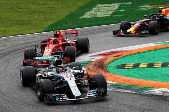 Lewis Hamilton (GBR) Mercedes AMG F1 W09.
02.09.2018. Formula 1 World Championship, Rd 14, Italian Grand Prix, Monza, Italy, Race Day.
- www.xpbimages.com, EMail: requests@xpbimages.com - copy of publication required for printed pictures. Every used picture is fee-liable. © Copyright: Batchelor / XPB Images