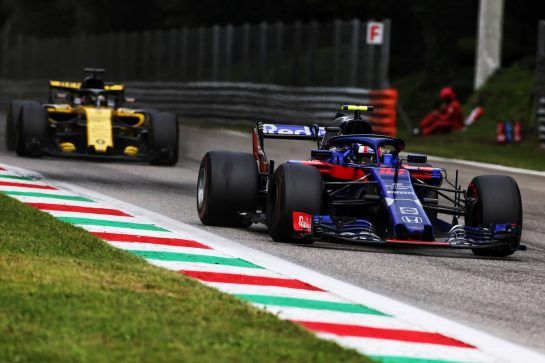 Pierre Gasly (FRA) Scuderia Toro Rosso STR13.
02.09.2018. Formula 1 World Championship, Rd 14, Italian Grand Prix, Monza, Italy, Race Day.
- www.xpbimages.com, EMail: requests@xpbimages.com - copy of publication required for printed pictures. Every used picture is fee-liable. © Copyright: Charniaux / XPB Images