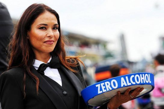 Grid atmosphere.
02.09.2018. Formula 1 World Championship, Rd 14, Italian Grand Prix, Monza, Italy, Race Day.
- www.xpbimages.com, EMail: requests@xpbimages.com - copy of publication required for printed pictures. Every used picture is fee-liable. © Copyright: Moy / XPB Images