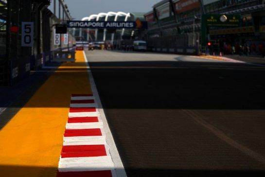 Track atmosphere
13.09.2018. Formula 1 World Championship, Rd 15, Singapore Grand Prix, Marina Bay Street Circuit, Singapore, Preparation Day.
- www.xpbimages.com, EMail: requests@xpbimages.com - copy of publication required for printed pictures. Every used picture is fee-liable. © Copyright: Charniaux / XPB Images