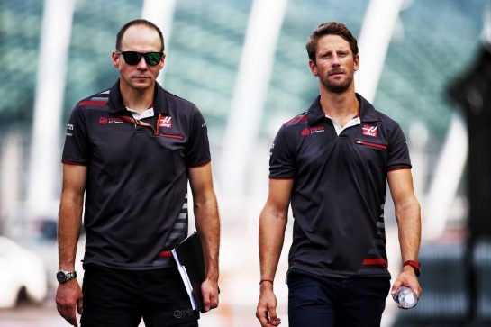Romain Grosjean (FRA) Haas F1 Team.
13.09.2018. Formula 1 World Championship, Rd 15, Singapore Grand Prix, Marina Bay Street Circuit, Singapore, Preparation Day.
- www.xpbimages.com, EMail: requests@xpbimages.com - copy of publication required for printed pictures. Every used picture is fee-liable. © Copyright: Batchelor / XPB Images