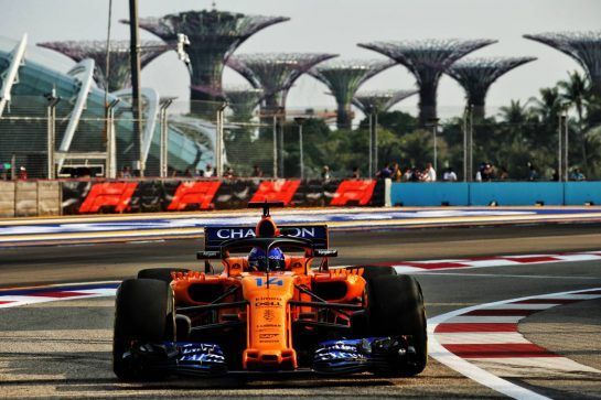 Fernando Alonso (ESP) McLaren MCL33.
14.09.2018. Formula 1 World Championship, Rd 15, Singapore Grand Prix, Marina Bay Street Circuit, Singapore, Practice Day.
- www.xpbimages.com, EMail: requests@xpbimages.com - copy of publication required for printed pictures. Every used picture is fee-liable. © Copyright: Batchelor / XPB Images