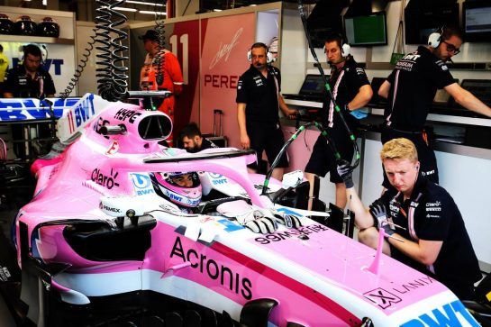 Sergio Perez (MEX) Racing Point Force India F1 VJM11.
14.09.2018. Formula 1 World Championship, Rd 15, Singapore Grand Prix, Marina Bay Street Circuit, Singapore, Practice Day.
- www.xpbimages.com, EMail: requests@xpbimages.com - copy of publication required for printed pictures. Every used picture is fee-liable. © Copyright: Moy / XPB Images