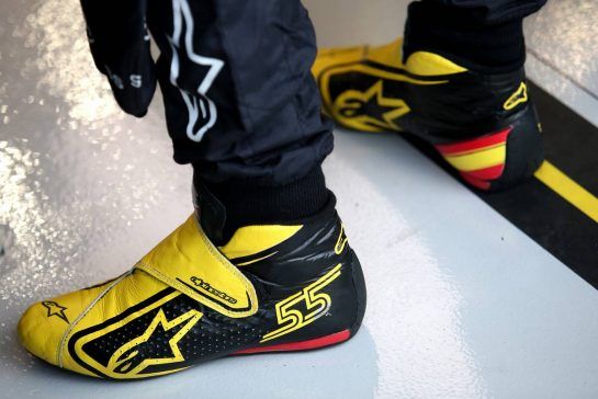 Carlos Sainz Jr (ESP) Renault F1 Team 
14.09.2018. Formula 1 World Championship, Rd 15, Singapore Grand Prix, Marina Bay Street Circuit, Singapore, Practice Day.
- www.xpbimages.com, EMail: requests@xpbimages.com - copy of publication required for printed pictures. Every used picture is fee-liable. © Copyright: Charniaux / XPB Images