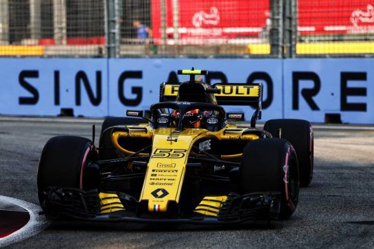 Carlos Sainz Jr (ESP) Renault Sport F1 Team RS18.
14.09.2018. Formula 1 World Championship, Rd 15, Singapore Grand Prix, Marina Bay Street Circuit, Singapore, Practice Day.
- www.xpbimages.com, EMail: requests@xpbimages.com - copy of publication required for printed pictures. Every used picture is fee-liable. © Copyright: Moy / XPB Images