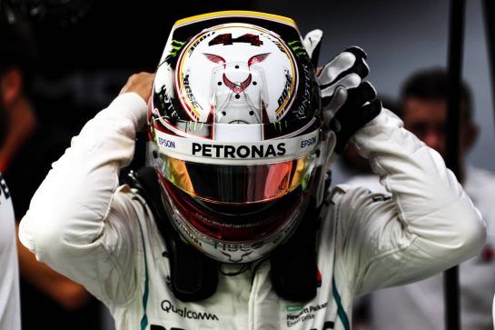 Lewis Hamilton (GBR) Mercedes AMG F1.
14.09.2018. Formula 1 World Championship, Rd 15, Singapore Grand Prix, Marina Bay Street Circuit, Singapore, Practice Day.
- www.xpbimages.com, EMail: requests@xpbimages.com - copy of publication required for printed pictures. Every used picture is fee-liable. © Copyright: Batchelor / XPB Images