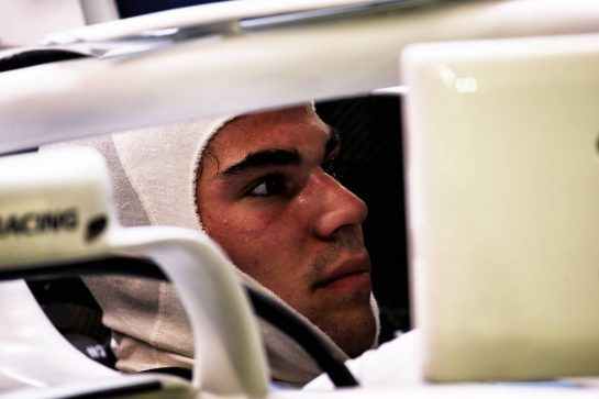 Lance Stroll (CDN) Williams FW41.
14.09.2018. Formula 1 World Championship, Rd 15, Singapore Grand Prix, Marina Bay Street Circuit, Singapore, Practice Day.
- www.xpbimages.com, EMail: requests@xpbimages.com - copy of publication required for printed pictures. Every used picture is fee-liable. © Copyright: Batchelor / XPB Images