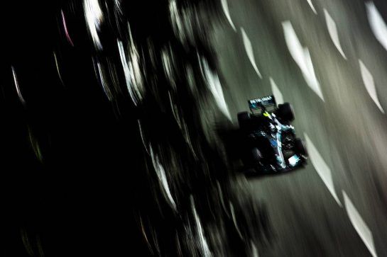 Valtteri Bottas (FIN) Mercedes AMG F1 W09.
14.09.2018. Formula 1 World Championship, Rd 15, Singapore Grand Prix, Marina Bay Street Circuit, Singapore, Practice Day.
- www.xpbimages.com, EMail: requests@xpbimages.com - copy of publication required for printed pictures. Every used picture is fee-liable. © Copyright: Bearne / XPB Images
