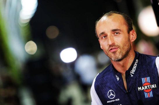 Robert Kubica (POL) Williams Reserve and Development Driver.
14.09.2018. Formula 1 World Championship, Rd 15, Singapore Grand Prix, Marina Bay Street Circuit, Singapore, Practice Day.
- www.xpbimages.com, EMail: requests@xpbimages.com - copy of publication required for printed pictures. Every used picture is fee-liable. © Copyright: Moy / XPB Images