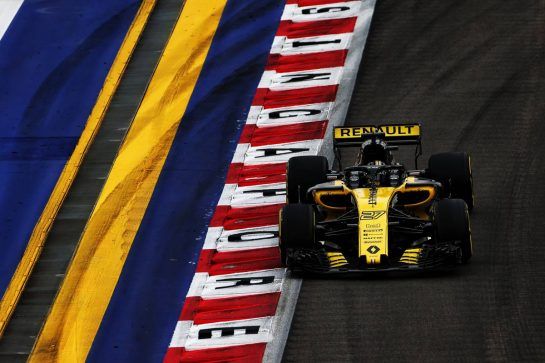 Nico Hulkenberg (GER) Renault Sport F1 Team RS18.
15.09.2018. Formula 1 World Championship, Rd 15, Singapore Grand Prix, Marina Bay Street Circuit, Singapore, Qualifying Day.
- www.xpbimages.com, EMail: requests@xpbimages.com - copy of publication required for printed pictures. Every used picture is fee-liable. © Copyright: Moy / XPB Images