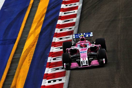 Esteban Ocon (FRA) Racing Point Force India F1 VJM11.
15.09.2018. Formula 1 World Championship, Rd 15, Singapore Grand Prix, Marina Bay Street Circuit, Singapore, Qualifying Day.
- www.xpbimages.com, EMail: requests@xpbimages.com - copy of publication required for printed pictures. Every used picture is fee-liable. © Copyright: Moy / XPB Images