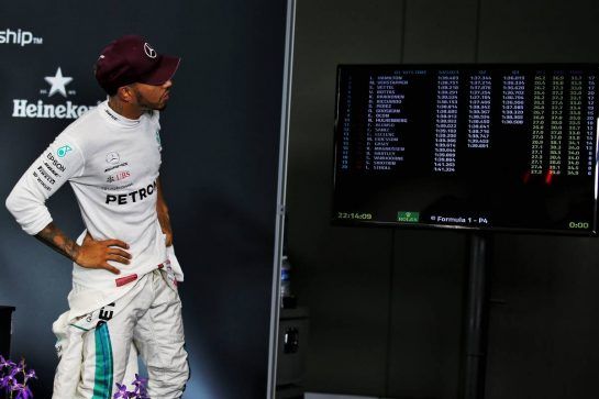 Lewis Hamilton (GBR) Mercedes AMG F1 in the FIA Press Conference.
15.09.2018. Formula 1 World Championship, Rd 15, Singapore Grand Prix, Marina Bay Street Circuit, Singapore, Qualifying Day.
- www.xpbimages.com, EMail: requests@xpbimages.com - copy of publication required for printed pictures. Every used picture is fee-liable. © Copyright: Batchelor / XPB Images