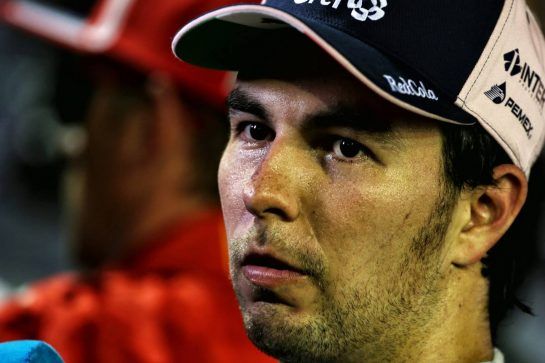 Sergio Perez (MEX) Racing Point Force India F1 Team with the media.
15.09.2018. Formula 1 World Championship, Rd 15, Singapore Grand Prix, Marina Bay Street Circuit, Singapore, Qualifying Day.
- www.xpbimages.com, EMail: requests@xpbimages.com - copy of publication required for printed pictures. Every used picture is fee-liable. © Copyright: Bearne / XPB Images