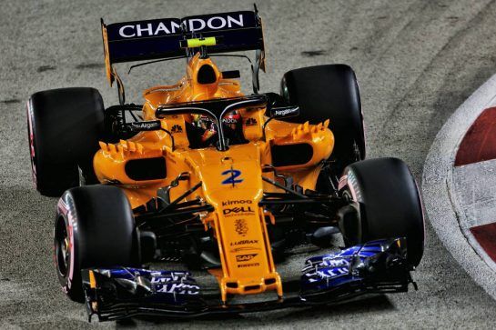 Stoffel Vandoorne (BEL) McLaren MCL33.
15.09.2018. Formula 1 World Championship, Rd 15, Singapore Grand Prix, Marina Bay Street Circuit, Singapore, Qualifying Day.
- www.xpbimages.com, EMail: requests@xpbimages.com - copy of publication required for printed pictures. Every used picture is fee-liable. © Copyright: Moy / XPB Images