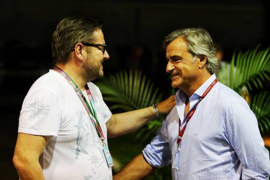 (L to R): Bertrand Brillois (FRA) Driver Manager of Esteban Ocon (FRA) Racing Point Force India F1 Team with Carlos Sainz Jr (ESP) Renault Sport F1 Team.
15.09.2018. Formula 1 World Championship, Rd 15, Singapore Grand Prix, Marina Bay Street Circuit, Singapore, Qualifying Day.
- www.xpbimages.com, EMail: requests@xpbimages.com - copy of publication required for printed pictures. Every used picture is fee-liable. © Copyright: Moy / XPB Images