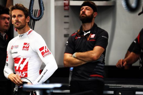 Romain Grosjean (FRA) Haas F1 Team.
15.09.2018. Formula 1 World Championship, Rd 15, Singapore Grand Prix, Marina Bay Street Circuit, Singapore, Qualifying Day.
- www.xpbimages.com, EMail: requests@xpbimages.com - copy of publication required for printed pictures. Every used picture is fee-liable. © Copyright: Batchelor / XPB Images