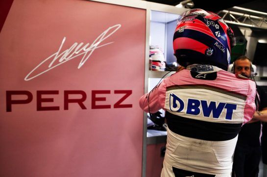 Sergio Perez (MEX) Racing Point Force India F1 Team.
15.09.2018. Formula 1 World Championship, Rd 15, Singapore Grand Prix, Marina Bay Street Circuit, Singapore, Qualifying Day.
- www.xpbimages.com, EMail: requests@xpbimages.com - copy of publication required for printed pictures. Every used picture is fee-liable. © Copyright: Batchelor / XPB Images