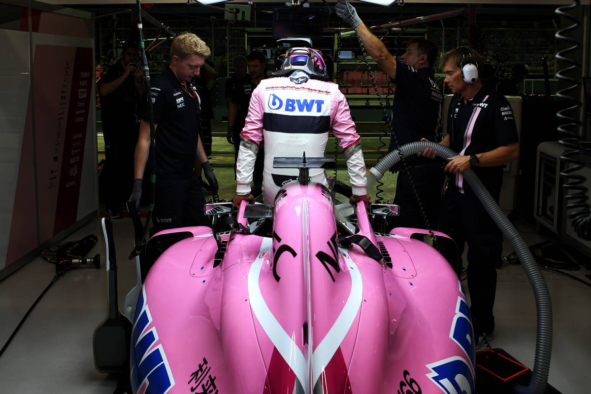 Sergio Perez (MEX) Racing Point Force India F1 VJM11.