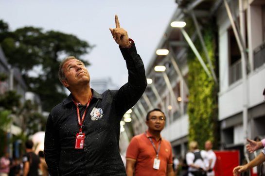 Kai Ebel (GER) RTL TV Presenter.
16.09.2018. Formula 1 World Championship, Rd 15, Singapore Grand Prix, Marina Bay Street Circuit, Singapore, Race Day.
- www.xpbimages.com, EMail: requests@xpbimages.com - copy of publication required for printed pictures. Every used picture is fee-liable. © Copyright: Batchelor / XPB Images