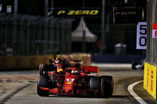 Sebastian Vettel (GER) Ferrari SF71H.
16.09.2018. Formula 1 World Championship, Rd 15, Singapore Grand Prix, Marina Bay Street Circuit, Singapore, Race Day.
- www.xpbimages.com, EMail: requests@xpbimages.com - copy of publication required for printed pictures. Every used picture is fee-liable. © Copyright: Moy / XPB Images