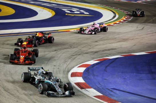 Valtteri Bottas (FIN) Mercedes AMG F1 W09.
16.09.2018. Formula 1 World Championship, Rd 15, Singapore Grand Prix, Marina Bay Street Circuit, Singapore, Race Day.
- www.xpbimages.com, EMail: requests@xpbimages.com - copy of publication required for printed pictures. Every used picture is fee-liable. © Copyright: Charniaux / XPB Images