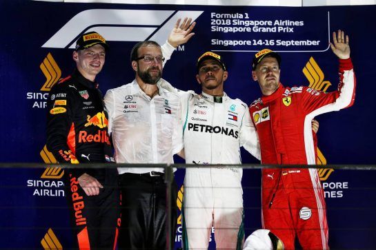The podium (L to R): Max Verstappen (NLD) Red Bull Racing, second; Lewis Hamilton (GBR) Mercedes AMG F1, race winner; Sebastian Vettel (GER) Ferrari, third.
16.09.2018. Formula 1 World Championship, Rd 15, Singapore Grand Prix, Marina Bay Street Circuit, Singapore, Race Day.
- www.xpbimages.com, EMail: requests@xpbimages.com - copy of publication required for printed pictures. Every used picture is fee-liable. © Copyright: Batchelor / XPB Images