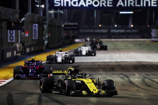 Nico Hulkenberg (GER) Renault Sport F1 Team RS18.
16.09.2018. Formula 1 World Championship, Rd 15, Singapore Grand Prix, Marina Bay Street Circuit, Singapore, Race Day.
- www.xpbimages.com, EMail: requests@xpbimages.com - copy of publication required for printed pictures. Every used picture is fee-liable. © Copyright: Photo4 / XPB Images