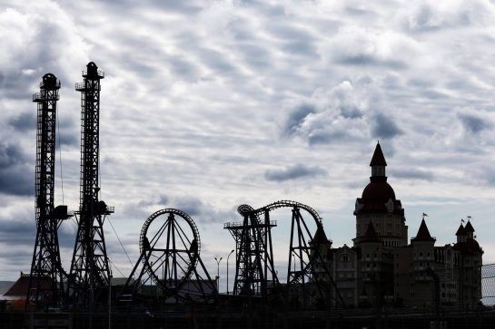 Circuit atmosphere.
27.09.2018. Formula 1 World Championship, Rd 16, Russian Grand Prix, Sochi Autodrom, Sochi, Russia, Preparation Day.
- www.xpbimages.com, EMail: requests@xpbimages.com - copy of publication required for printed pictures. Every used picture is fee-liable. © Copyright: Moy / XPB Images