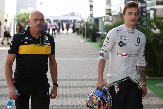 Artem Markelov (RUS) Renault Sport F1
27.09.2018. Formula 1 World Championship, Rd 16, Russian Grand Prix, Sochi Autodrom, Sochi, Russia, Preparation Day.
- www.xpbimages.com, EMail: requests@xpbimages.com - copy of publication required for printed pictures. Every used picture is fee-liable. © Copyright: Charniaux / XPB Images