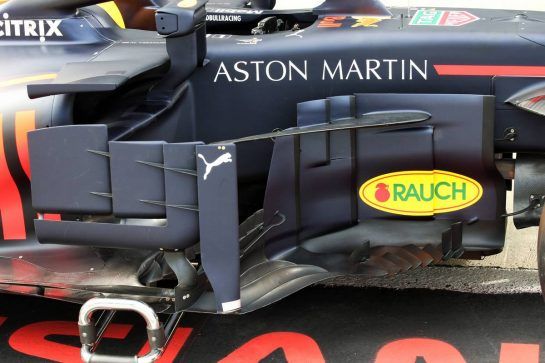 Red Bull Racing RB14 sidepod detail.
27.09.2018. Formula 1 World Championship, Rd 16, Russian Grand Prix, Sochi Autodrom, Sochi, Russia, Preparation Day.
- www.xpbimages.com, EMail: requests@xpbimages.com - copy of publication required for printed pictures. Every used picture is fee-liable. © Copyright: Batchelor / XPB Images